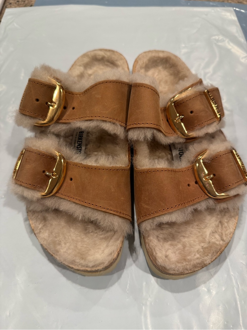 Birkenstock Women’s Shearling Lined Arizona Sandals in cognac size 36